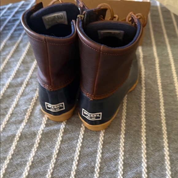 Sperry Dark Brown and Black Winter Boots NWT - Picture 2 of 5